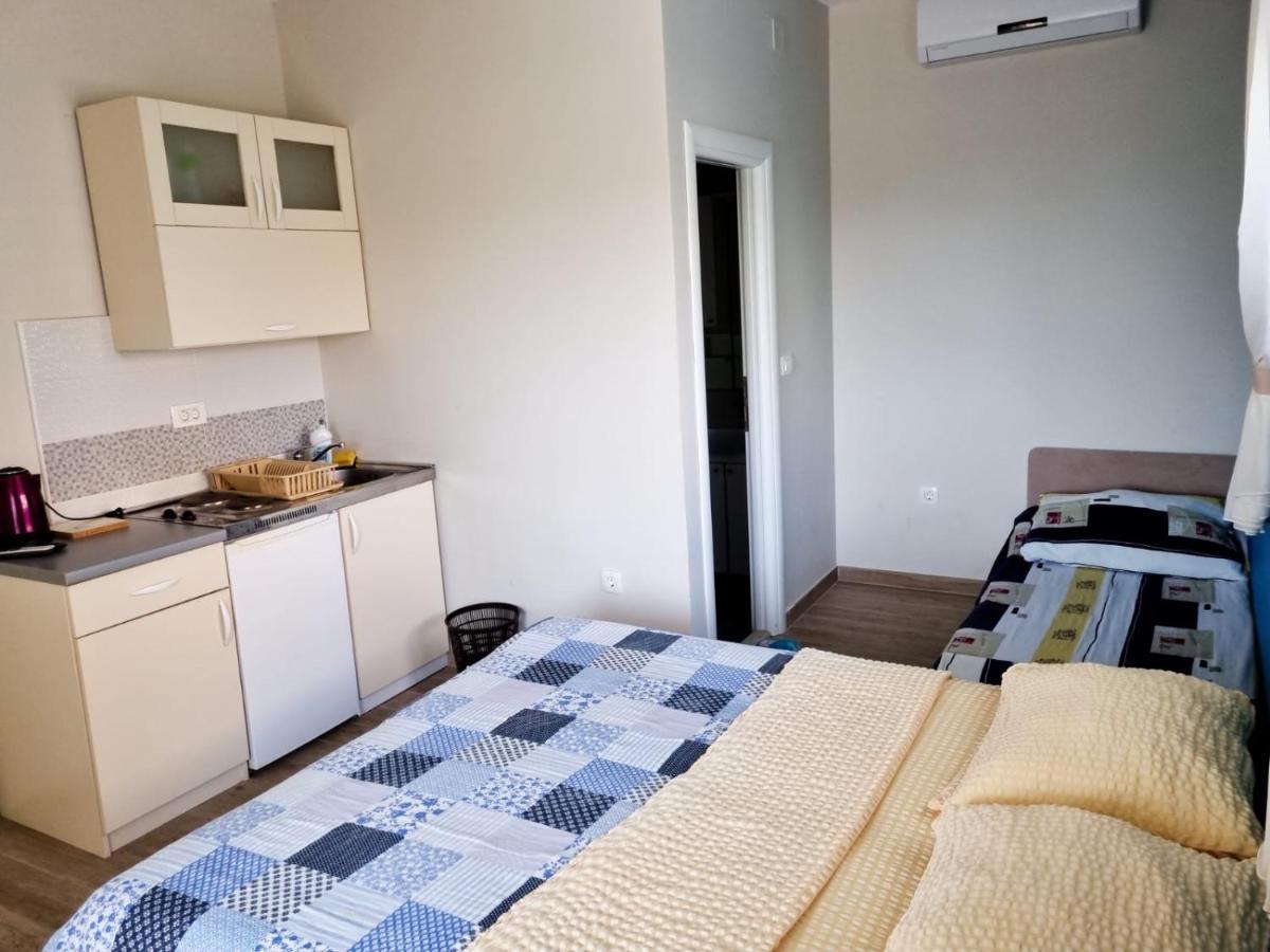 Apartmani Anitas Gradac  Eksteriør bilde