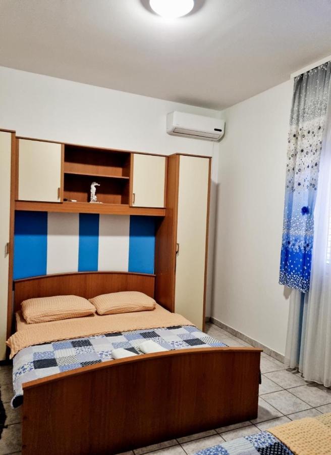 Apartmani Anitas Gradac  Eksteriør bilde