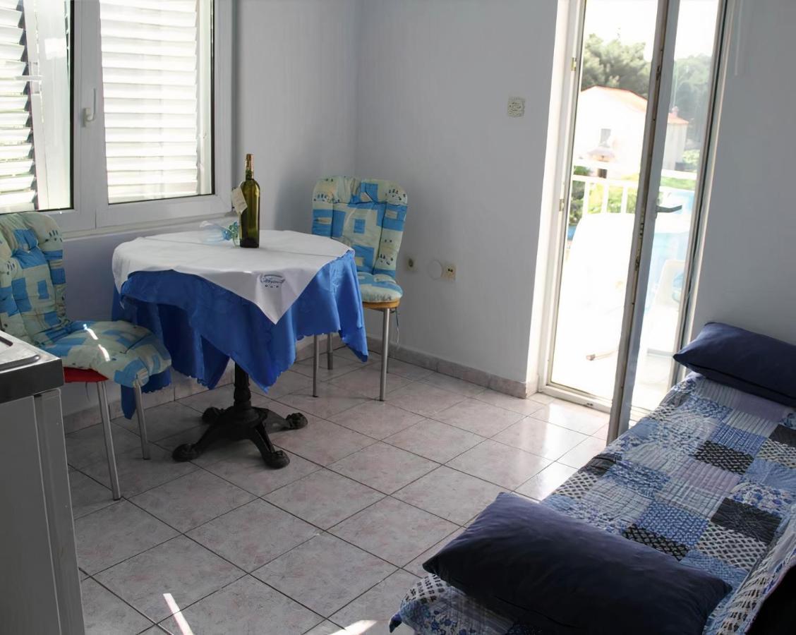 Apartmani Anitas Gradac  Eksteriør bilde